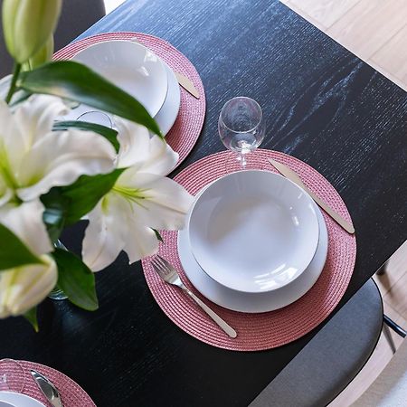 Yoursecondflat Grzybowska Metropoint วอร์ซอ ภายนอก รูปภาพ