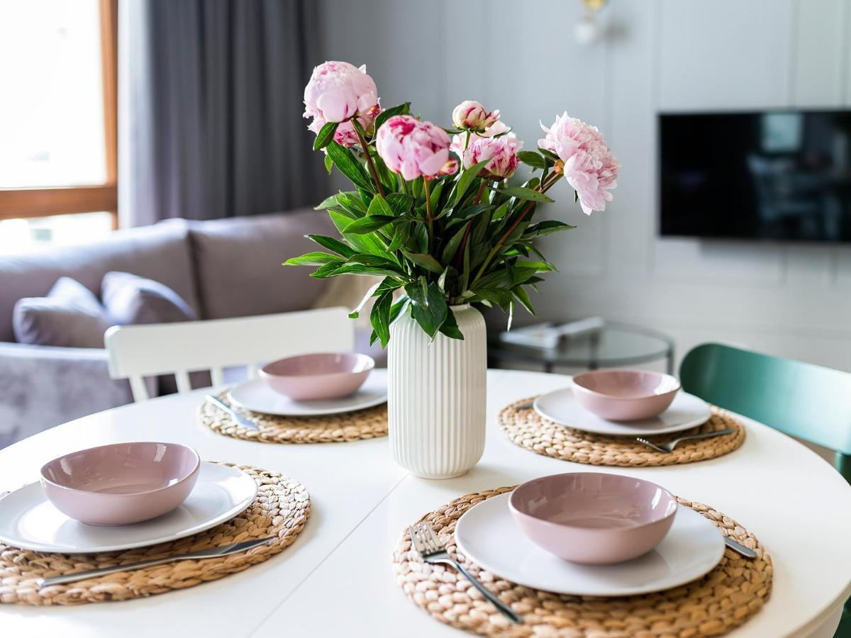 Yoursecondflat Grzybowska Metropoint วอร์ซอ ภายนอก รูปภาพ