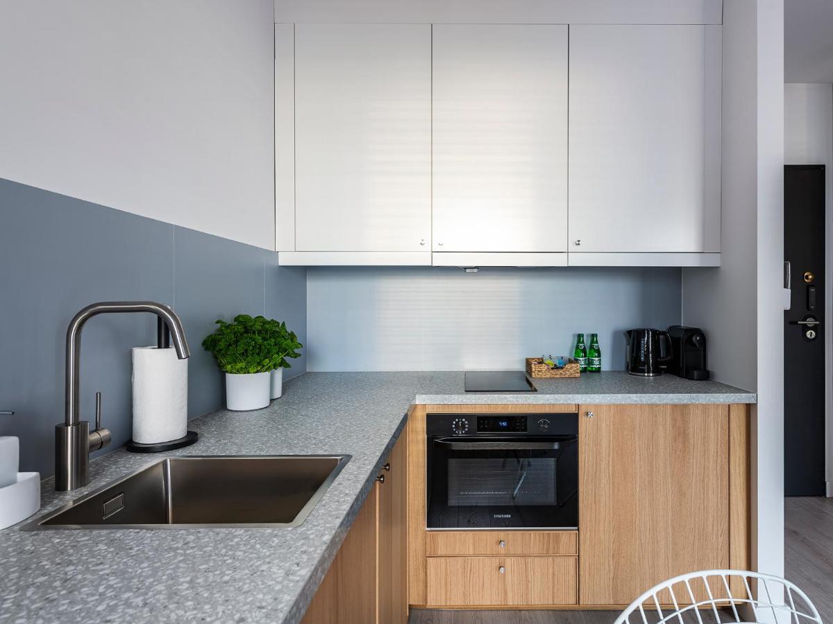 Yoursecondflat Grzybowska Metropoint วอร์ซอ ภายนอก รูปภาพ