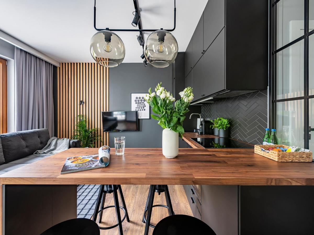Yoursecondflat Grzybowska Metropoint วอร์ซอ ภายนอก รูปภาพ